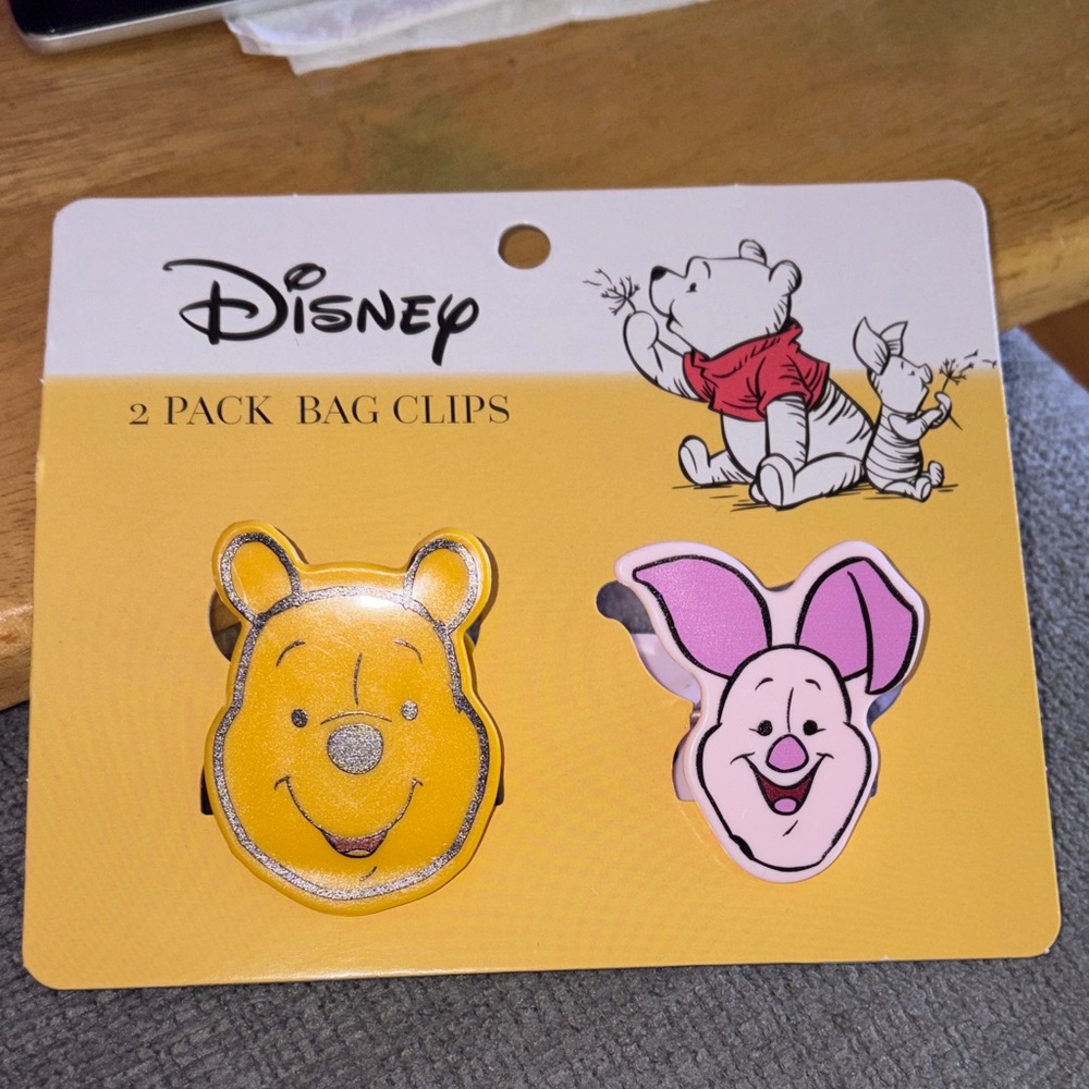 4/$20 bundle Disney Winnie the Pooh and Piglet Bag Clips